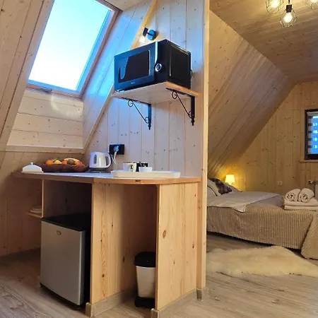Aleksandrzak Homestay *