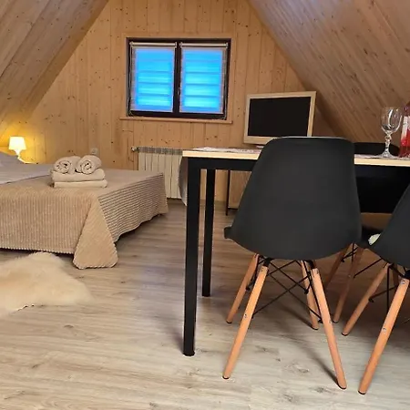 ホームステイ Aleksandrzak *